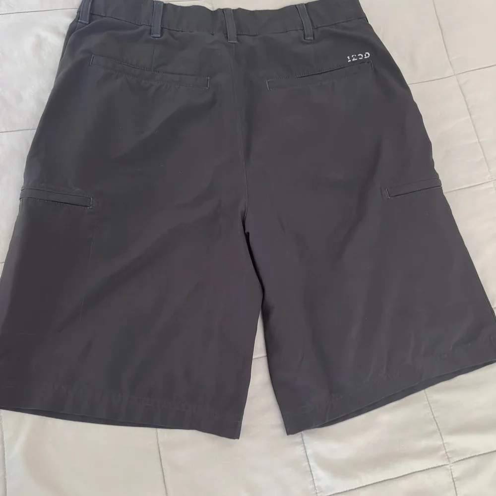 IZOD Golf Shorts Mens 32 Black Classic Fit Stretch Zip Pockets Resort Travel